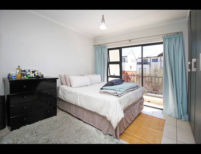 2 BEDROOM APARTMENT FOR SALE IN GREENSTONE HILL